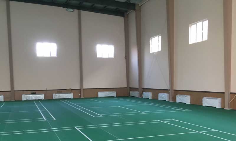 羽毛球場地塑膠價格“振幅”小於木91免费视频下载